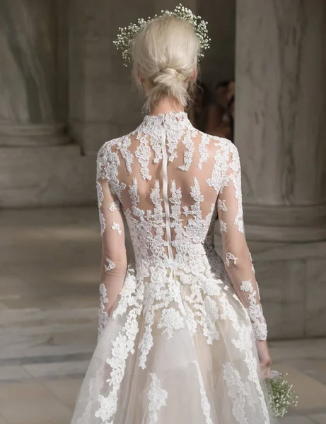 Reem Acra - Güz 2018 koleksiyonu - New York moda hafta gelin