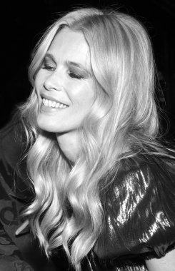 Claudia Schiffer Aquazzura başlatmak için