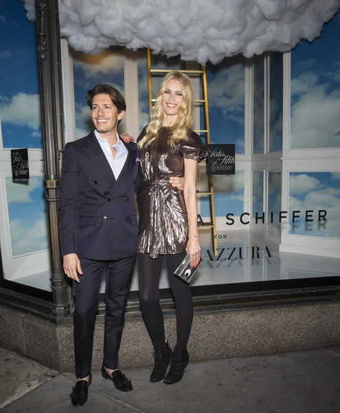 Claudia Schiffer para el lanzamiento de Aquazzura — Foto de Stock