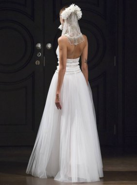 Naeem Khan - Güz 2018 koleksiyonu - New York moda hafta gelin