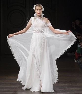 Naeem Khan - Güz 2018 koleksiyonu - New York moda hafta gelin