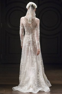 Naeem Khan - Güz 2018 koleksiyonu - New York moda hafta gelin