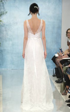 Theia - Güz 2018 koleksiyonu - New York moda hafta gelin