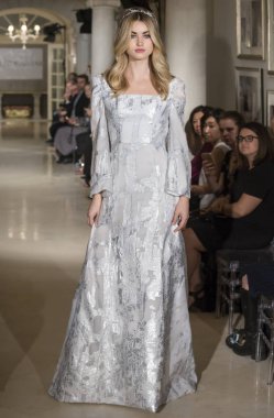 Oleg Cassini - Güz 2018 koleksiyonu - New York moda hafta Brid