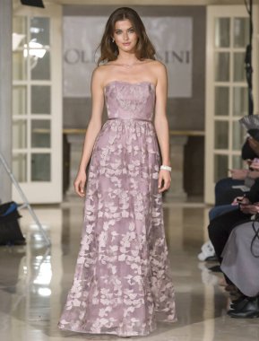 Oleg Cassini - Güz 2018 koleksiyonu - New York moda hafta Brid