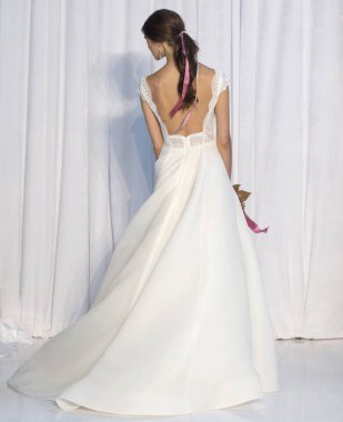 Anne Barge - Güz 2018 koleksiyonu - New York moda hafta gelin