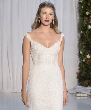 Anne Barge - Güz 2018 koleksiyonu - New York moda hafta gelin