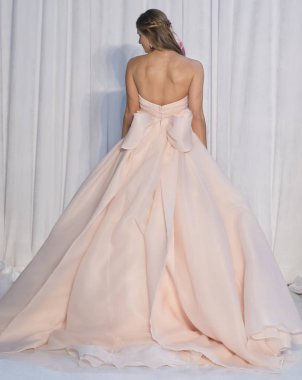 Anne Barge - Güz 2018 koleksiyonu - New York moda hafta gelin