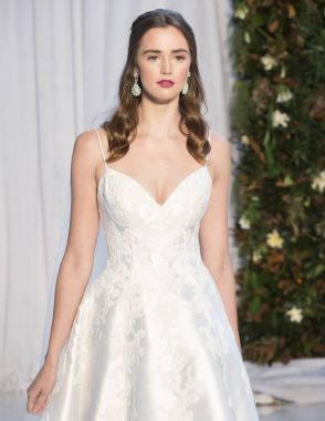 Anne Barge - Güz 2018 koleksiyonu - New York moda hafta gelin