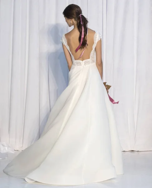 Anne Barge - val 2018 collectie - New York Fashion Week Bridal — Stockfoto