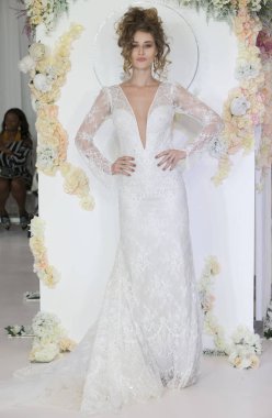 Julie Vino - Güz 2018 koleksiyonu - New York moda hafta gelin