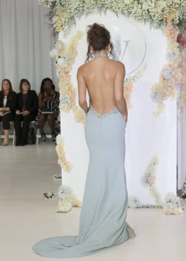 Julie Vino - Güz 2018 koleksiyonu - New York moda hafta gelin