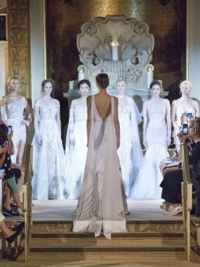 Idan Cohen - Güz 2018 koleksiyonu - New York moda hafta gelin