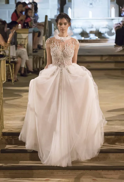 Idan Cohen - Colección Otoño 2018 - New York Fashion Week Bridal — Foto de Stock