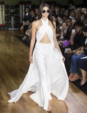 Rita Vinieris - Güz 2018 koleksiyonu - New York Fashio tarafından Rivini