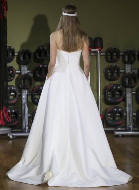 Rita Vinieris - Güz 2018 koleksiyonu - New York Fashio tarafından Rivini