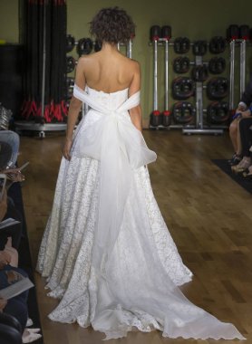 Rita Vinieris - Güz 2018 koleksiyonu - New York Fashio tarafından Rivini