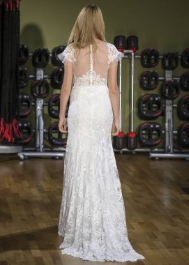 Rita Vinieris - Güz 2018 koleksiyonu - New York Fashio tarafından Rivini