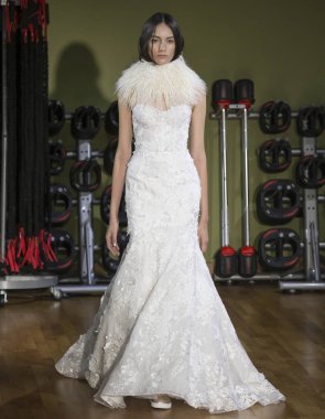 Rita Vinieris - Güz 2018 koleksiyonu - New York Fashio tarafından Rivini