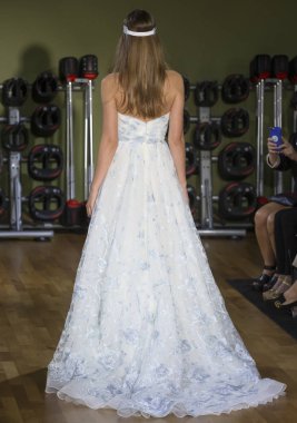 Rita Vinieris - Güz 2018 koleksiyonu - New York Fashio tarafından Rivini