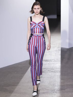 Kendi portresi show - bahar yaz 2018, New York Moda Haftası