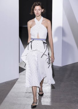 Kendi portresi show - bahar yaz 2018, New York Moda Haftası