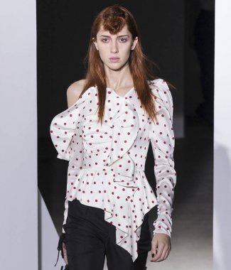 Kendi portresi show - bahar yaz 2018, New York Moda Haftası