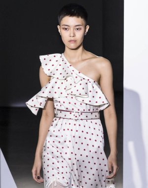 Kendi portresi show - bahar yaz 2018, New York Moda Haftası