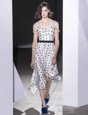 Kendi portresi show - bahar yaz 2018, New York Moda Haftası