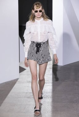 Kendi portresi show - bahar yaz 2018, New York Moda Haftası