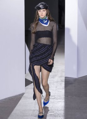 Kendi portresi show - bahar yaz 2018, New York Moda Haftası