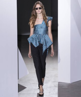 Kendi portresi show - bahar yaz 2018, New York Moda Haftası