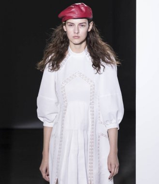 Kendi portresi show - bahar yaz 2018, New York Moda Haftası