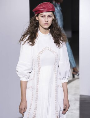 Kendi portresi show - bahar yaz 2018, New York Moda Haftası