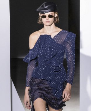 Kendi portresi show - bahar yaz 2018, New York Moda Haftası