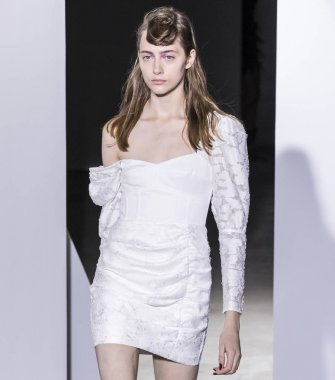 Kendi portresi show - bahar yaz 2018, New York Moda Haftası