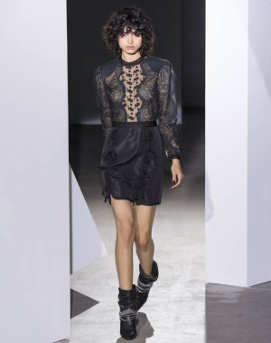 Kendi portresi show - bahar yaz 2018, New York Moda Haftası