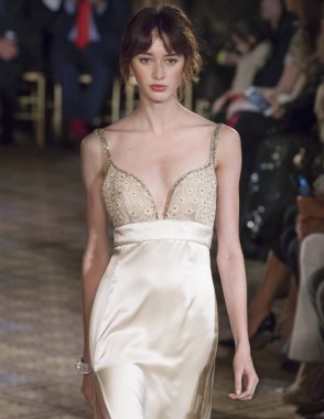 Dennis Basso show - bahar yaz 2018, New York Moda Haftası