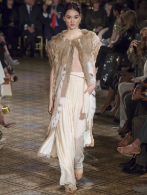 Dennis Basso show - bahar yaz 2018, New York Moda Haftası