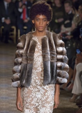 Dennis Basso show - bahar yaz 2018, New York Moda Haftası