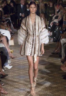 Dennis Basso show - bahar yaz 2018, New York Moda Haftası