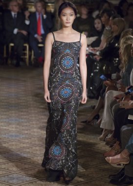 Dennis Basso show - bahar yaz 2018, New York Moda Haftası