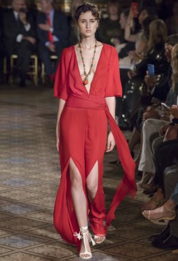 Dennis Basso show - bahar yaz 2018, New York Moda Haftası