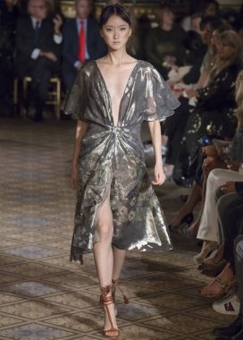 Dennis Basso - bahar 2018 koleksiyonu