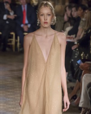 Dennis Basso - bahar 2018 koleksiyonu