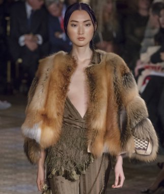 Dennis Basso - bahar 2018 koleksiyonu