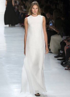 Öğlene kadar Noor show - bahar yaz 2018, New York Moda Haftası