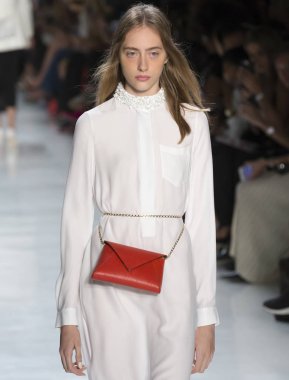 Öğlene kadar Noor show - bahar yaz 2018, New York Moda Haftası