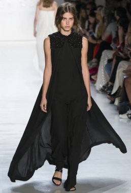 Öğlene kadar Noor show - bahar yaz 2018, New York Moda Haftası