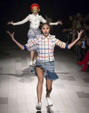 Desigual show - bahar yaz 2018, New York Moda Haftası